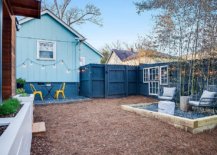 Private-yard-around-the-tiny-house-in-Atlanta-that-you-can-rent-94640-217x155