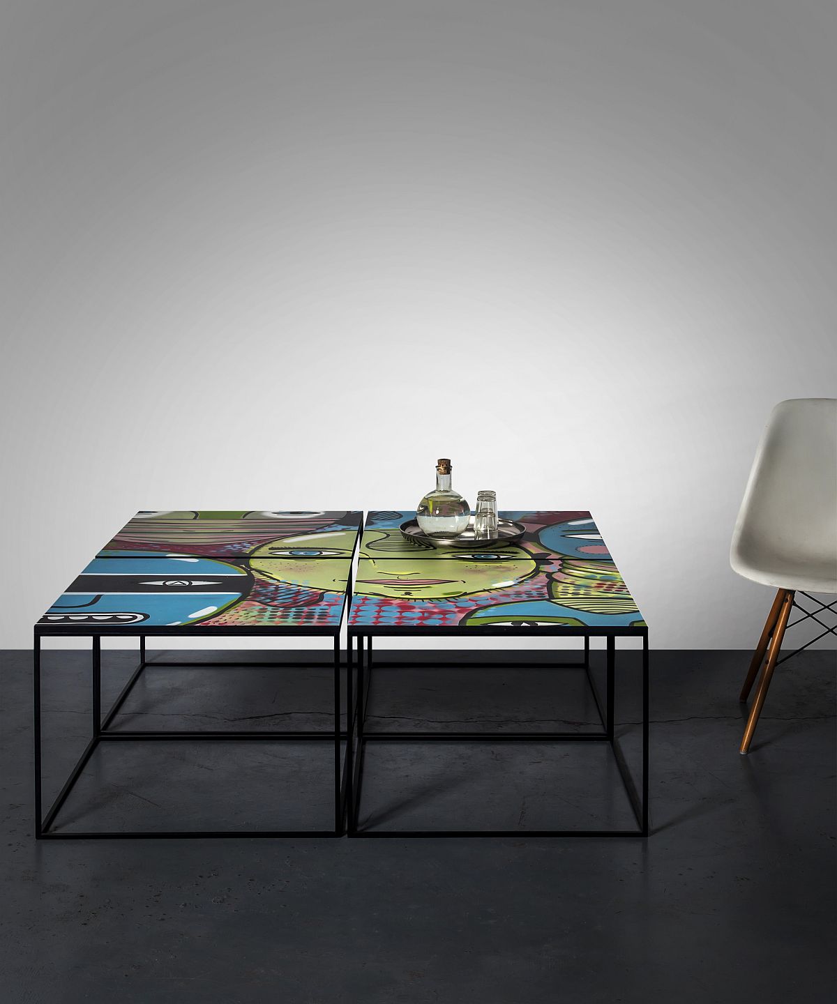 Street-Capture-Coffee-Table-is-a-work-of-art-that-is-perfect-for-any-living-space-64367