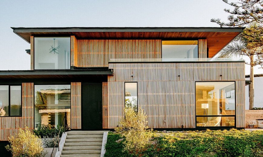Born in a Bookshop: Seaside House in California Inspired by Aussie Architecture