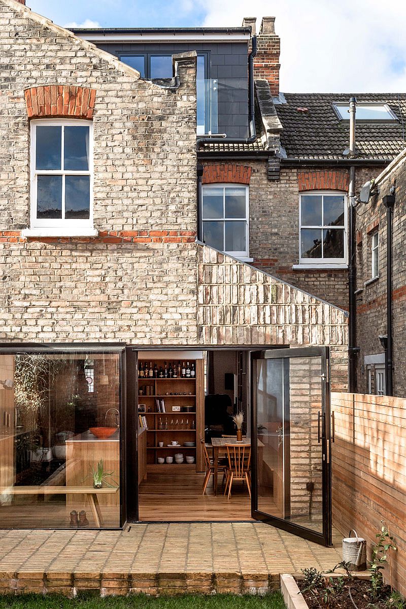Modern Classic: Cheerful Recycled Brick Extension of North London Home