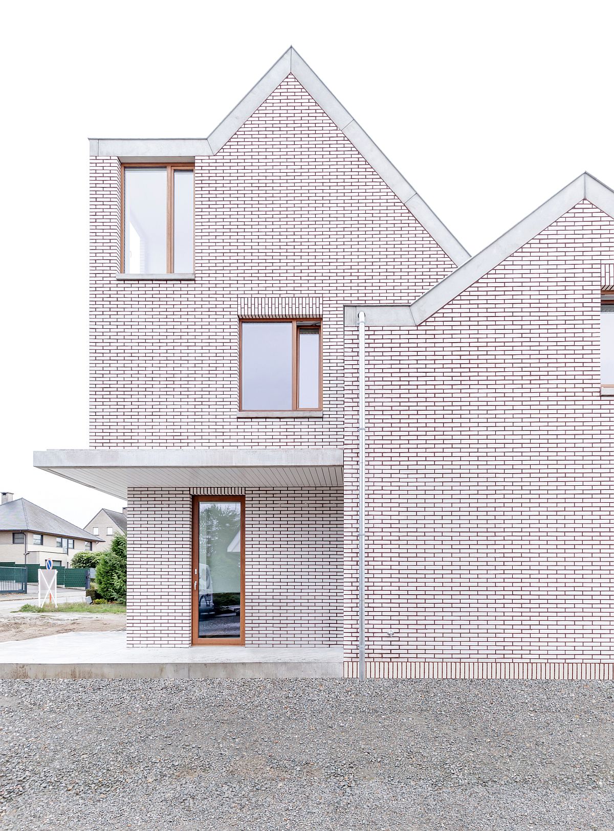 Ingenious roof line of the house gives the home a unique modern look