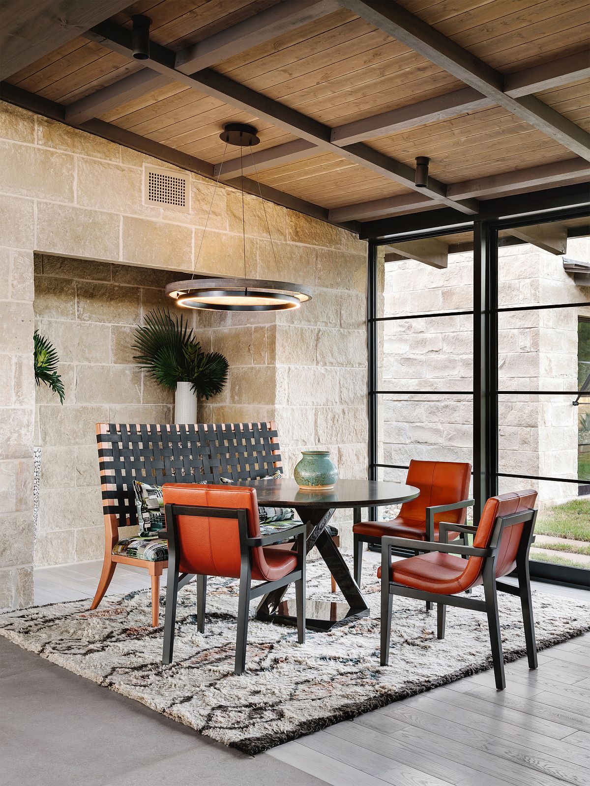 Orange-brings-charm-of-fall-to-this-mid-century-modern-dining-space-15541