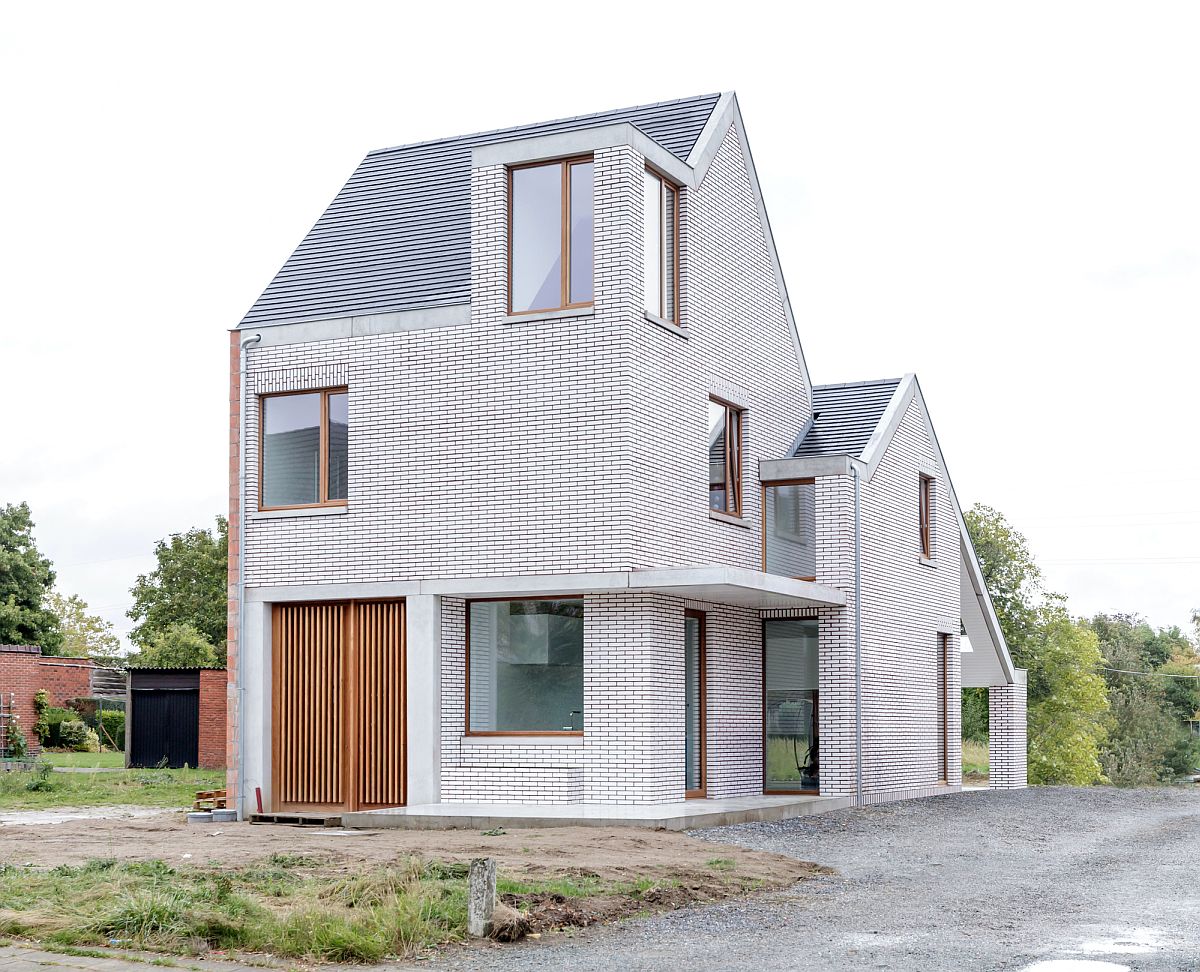 compact-urban-design-modern-classic-belgium-house-in-white-brick-decoist