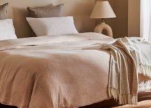 Soothing-bedroom-with-comfy-linens-43353-217x155