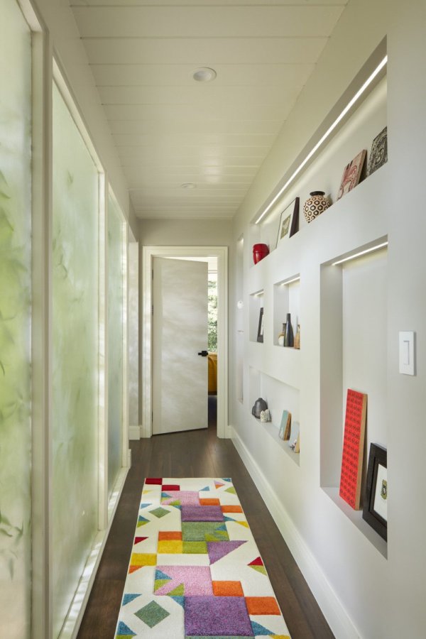 Making Most of the Hallway: Decorating Ideas that Maximize Space and ...