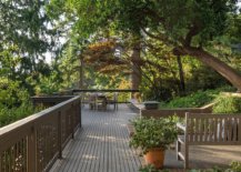 Awesome-wooden-deck-extends-int-the-natural-canopy-and-creates-a-gorgeous-getaway-at-home-80770-217x155