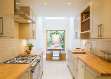 Kitchen-and-dining-area-of-the-Slim-House-in-London-66840-217x155