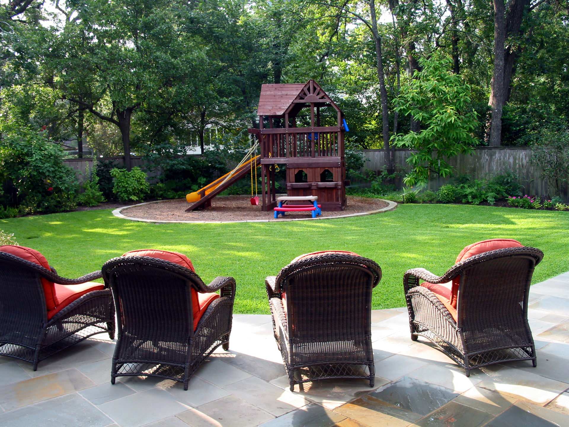 Relax-and-keep-an-eye-on-the-little-ones-as-they-enjoy-the-outdoors-93774