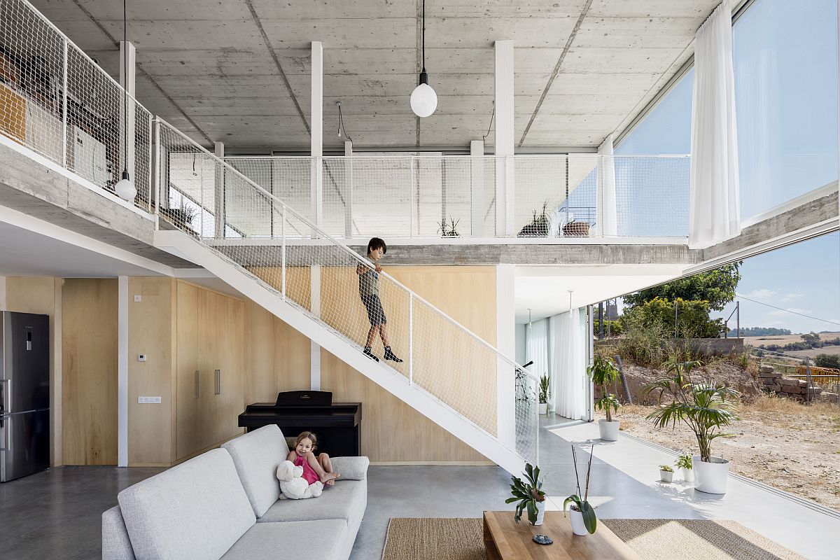 Concrete-metal-and-glass-create-this-smart-Spanish-home-that-feels-like-living-under-the-sky-32265