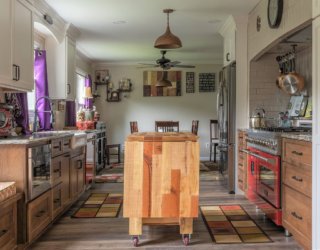 Most Beautiful Eclectic Kitchens with Custom Wood Islands: Cozy and Creative