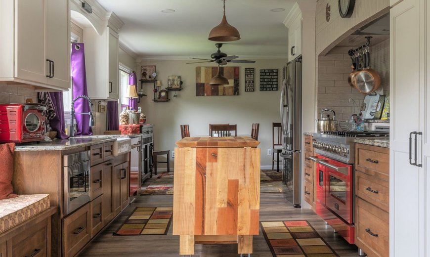 Most Beautiful Eclectic Kitchens with Custom Wood Islands: Cozy and Creative