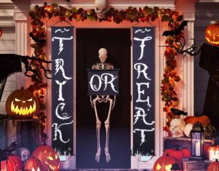 Halloween Decorating for the Front Porch: Steal the Spotlight!