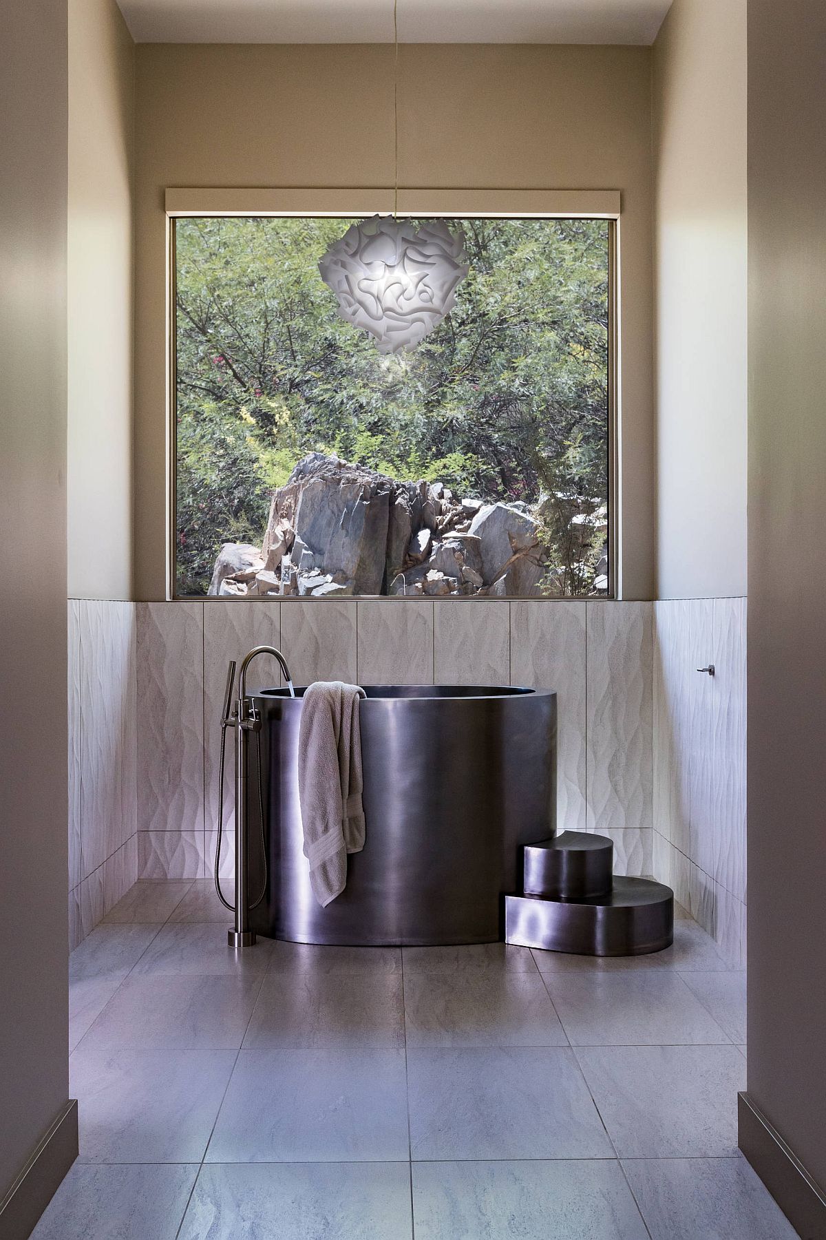 Stainless steel Japanese soaking tub in black is an absolute showstopper!