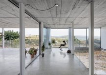 Upper-level-garage-studio-and-hangout-at-the-budget-family-house-in-Spain-38588-217x155
