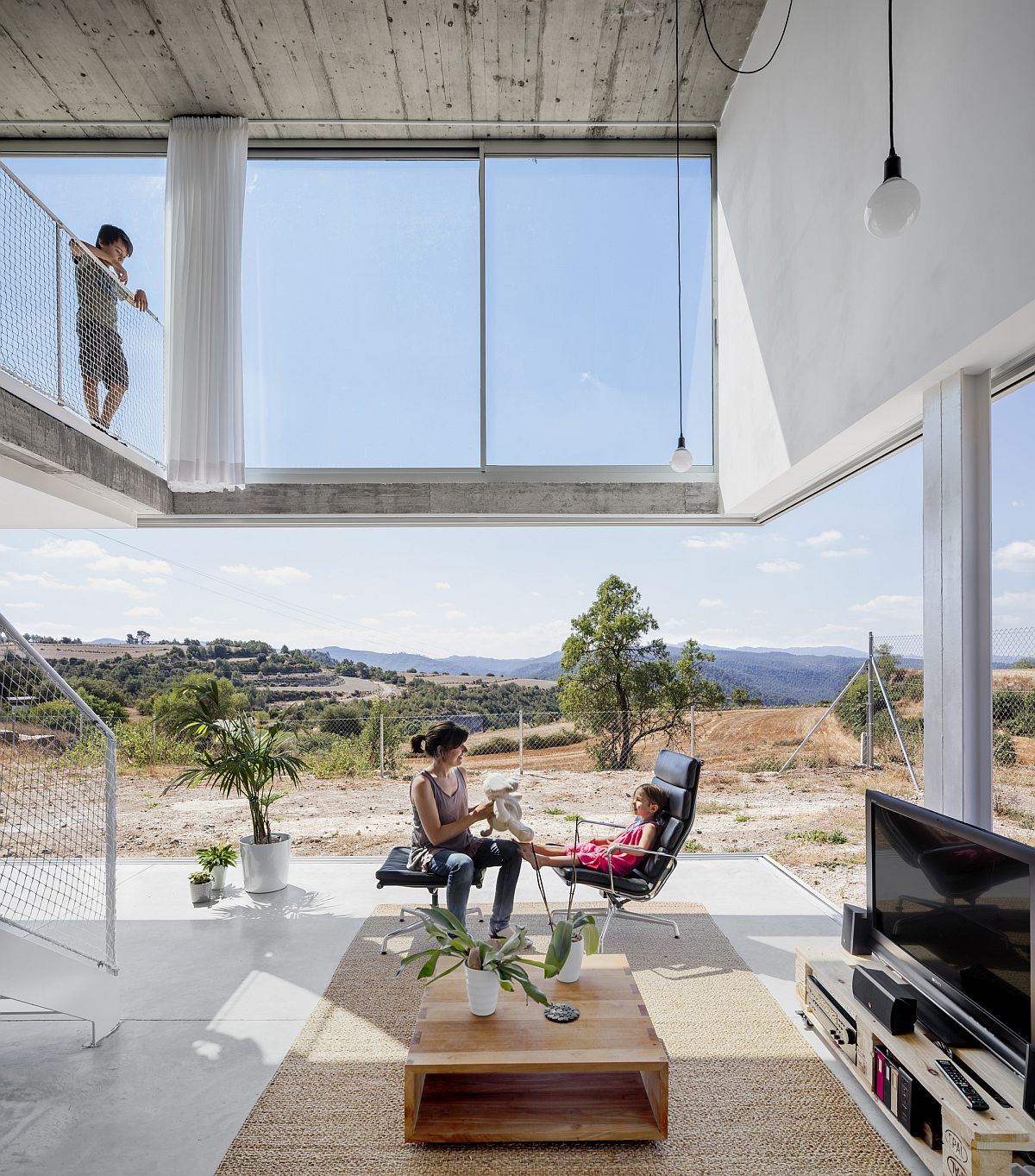 Walls become a blur at this fabulous family home in Catalonia