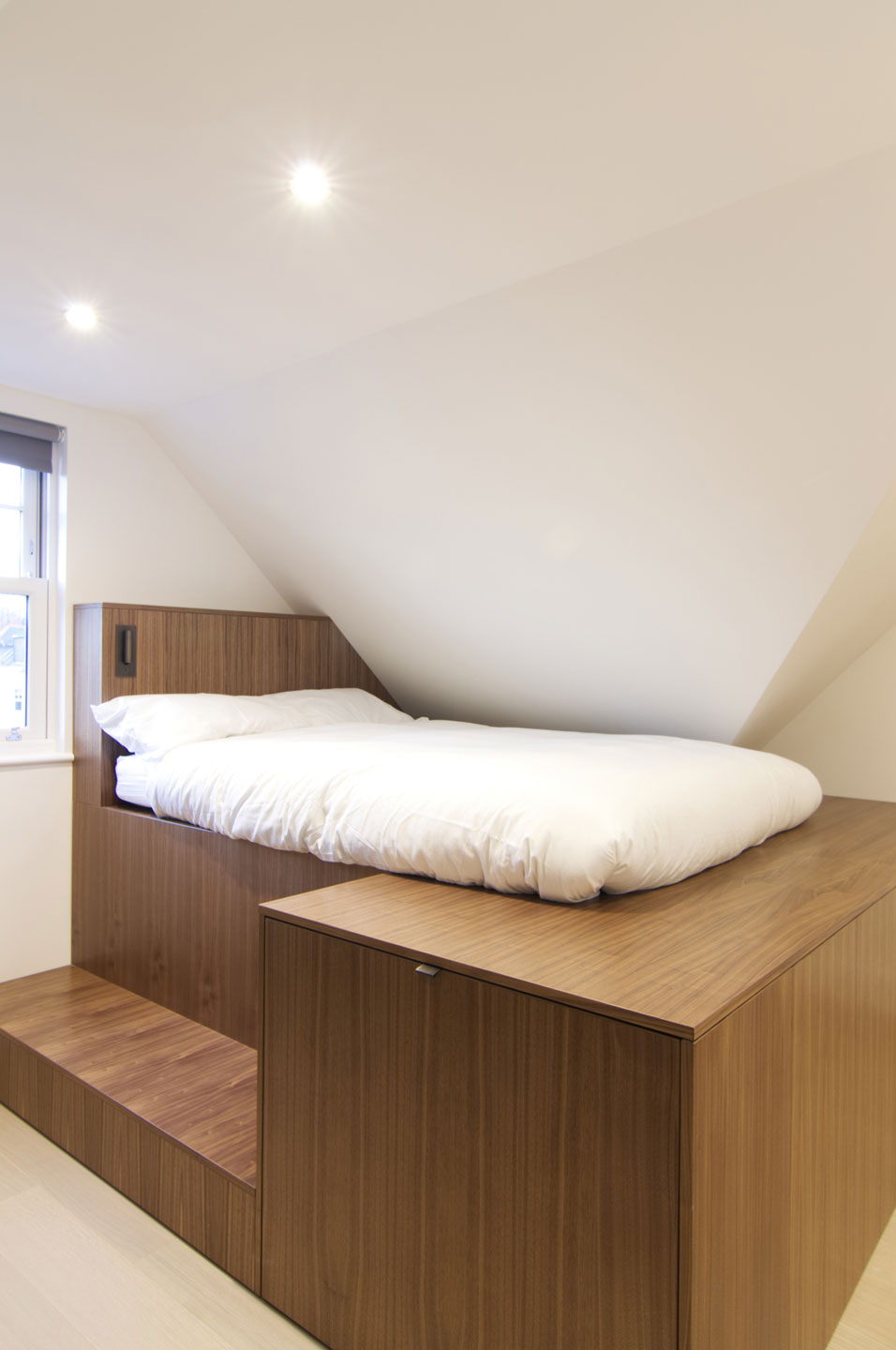 Wooden units inside the apartment also bring ample storage along with them