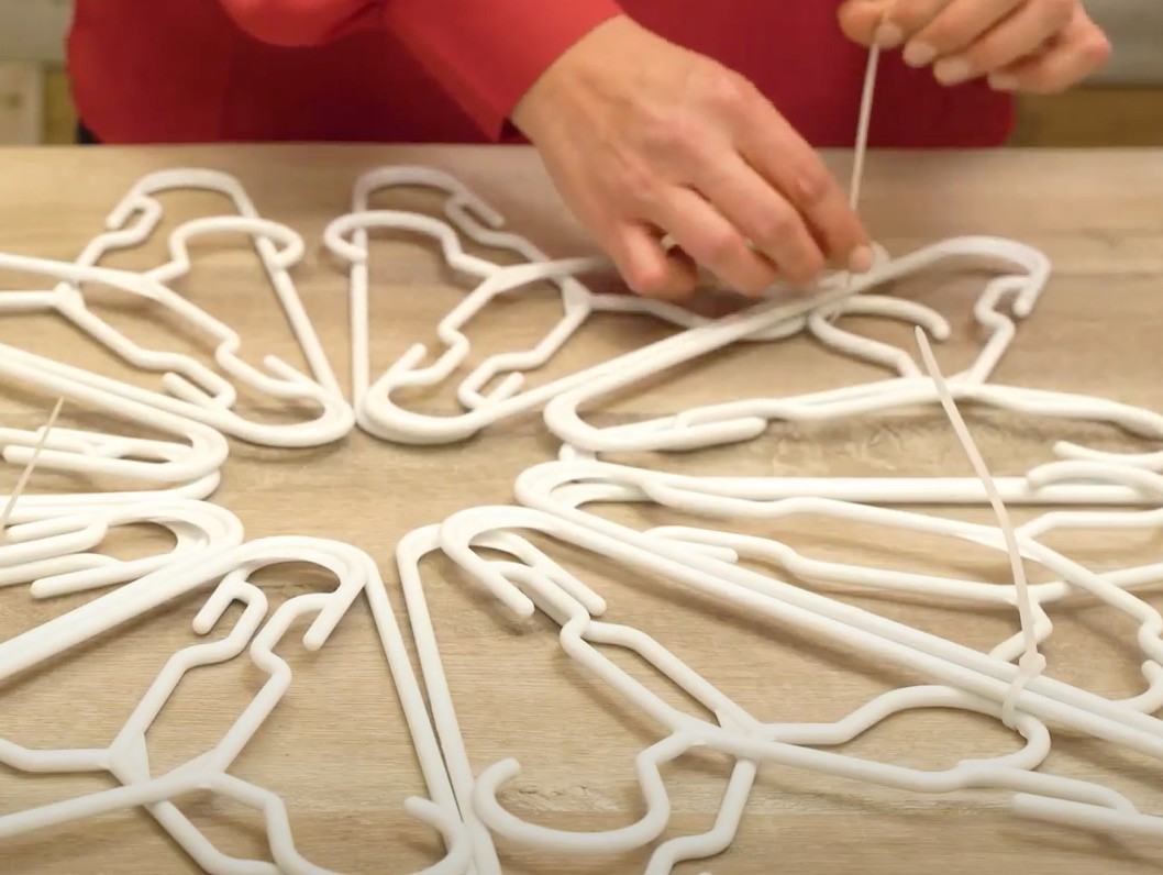 securing snowflake hanger with zip ties