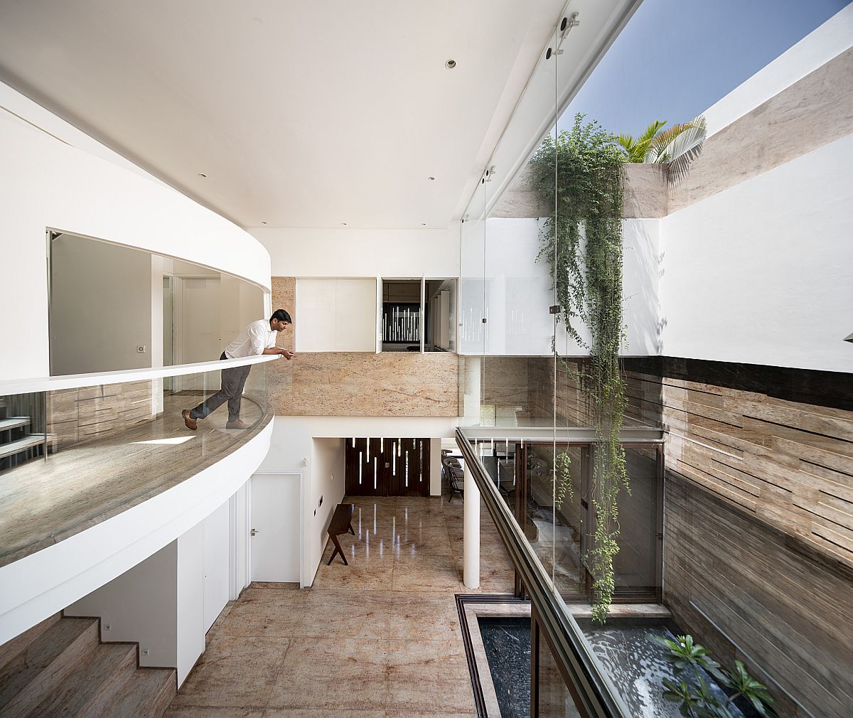 Upper-level-of-the-house-is-designed-to-overlook-the-public-areas-along-with-a-view-of-the-courtyard-98320