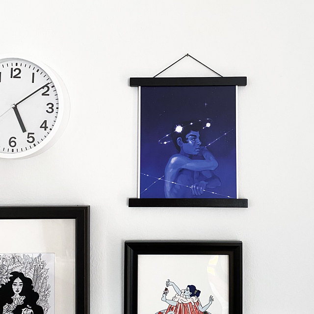 Magnetic picture hangers