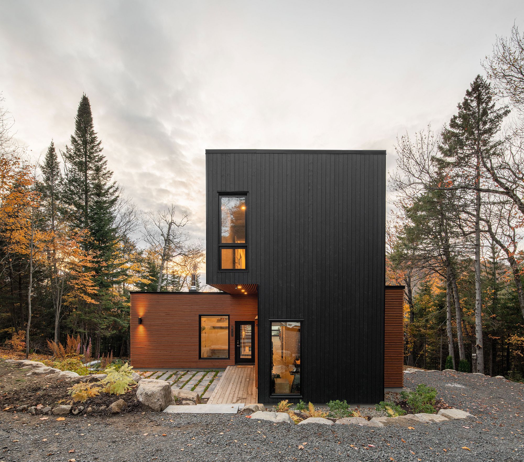 Five Factory-Built and Assembled Modules Bring Sustainability to This Québec Home