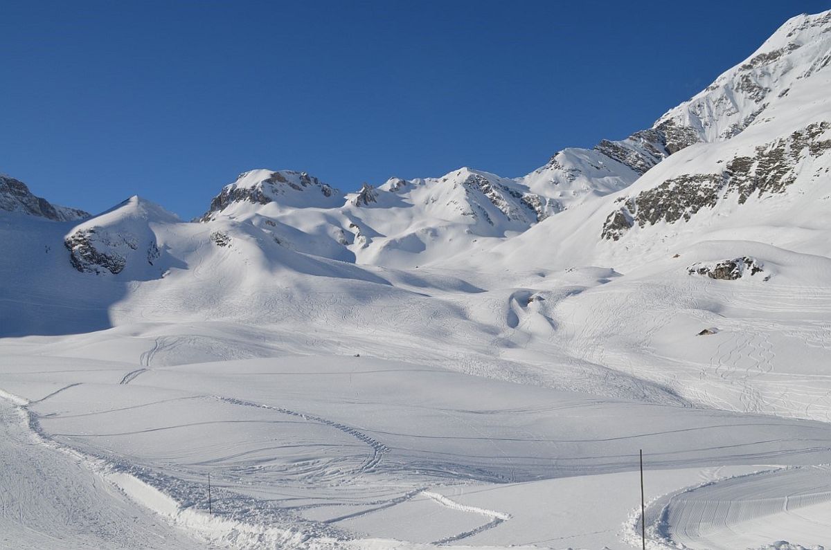 Iconic la face piste is always in sight at the beautiful Chalet Bel Sol