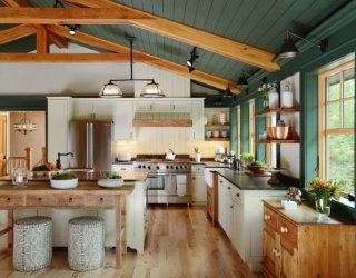 Design Style Watch: Rustic Kitchens with Colorful Charm Welcome This Winter!