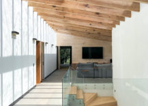 Interior-of-the-expansive-green-home-in-Valle-de-Bravo-draped-in-wood-white-and-glass-47867-217x155