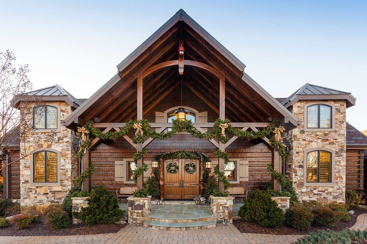 Just throw in a bit of red to make this Holiday entryway decoration far more festive