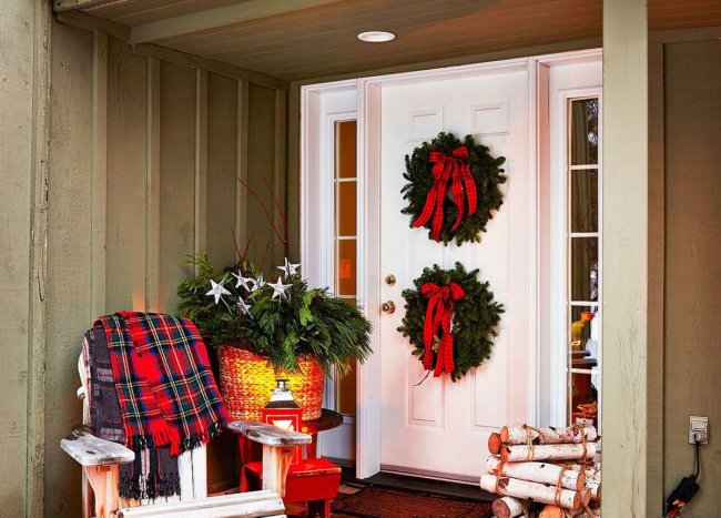 Festive Entry Ideas for Fabulous Holidays: Ring in the Good Times ...