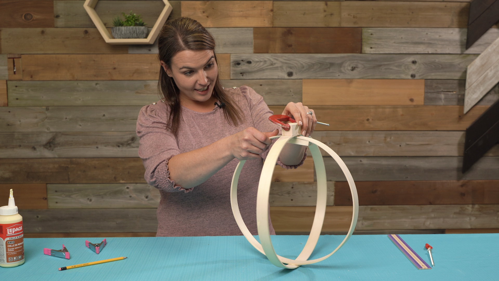 gluing smaller embroidery hoop into larger one