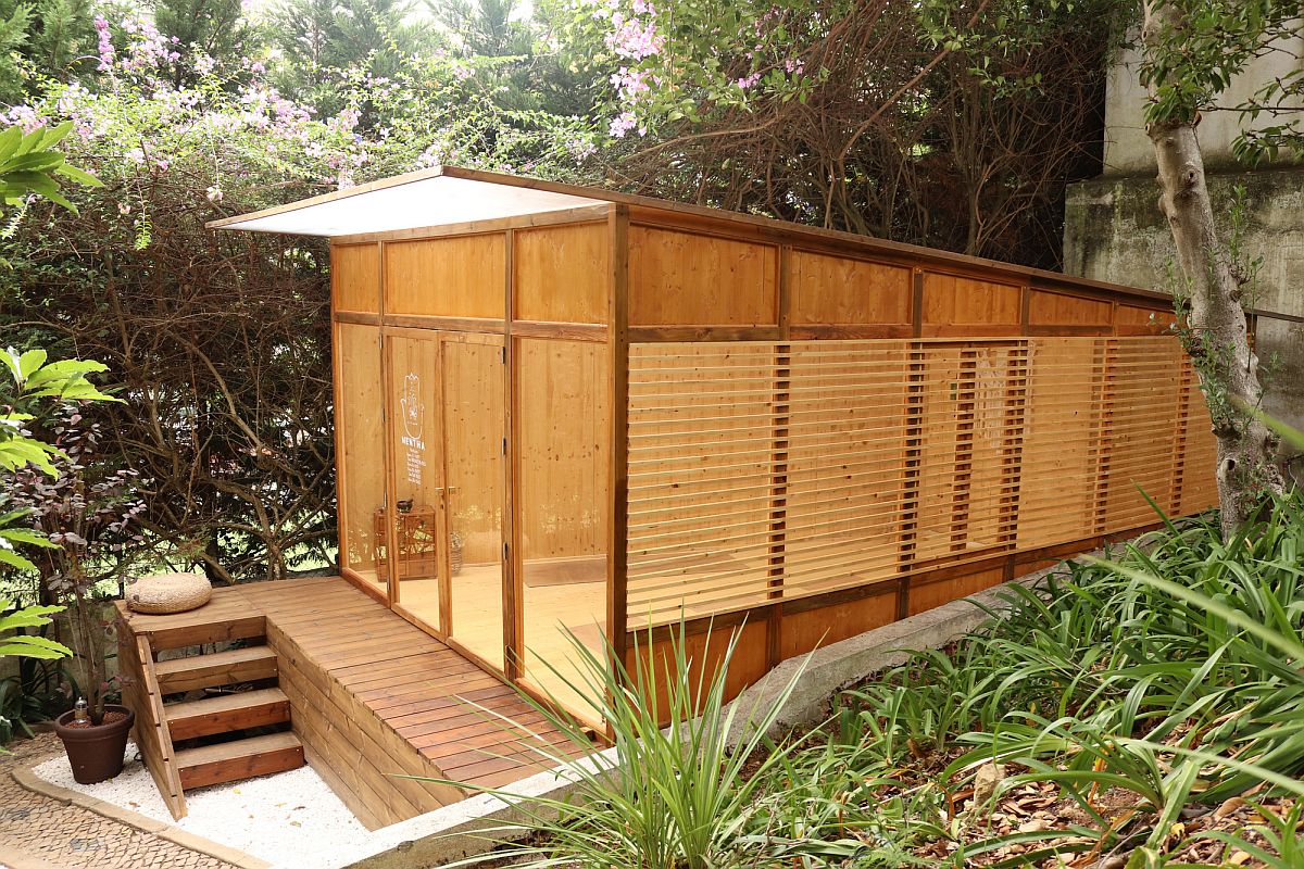 Cross-laminated-timber-panels-shape-the-exterior-of-the-small-yoga-studio-in-the-backyard-40392