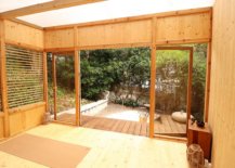 Small-wooden-deck-outside-the-yoga-studio-extends-the-space-beautifully-96358-217x155