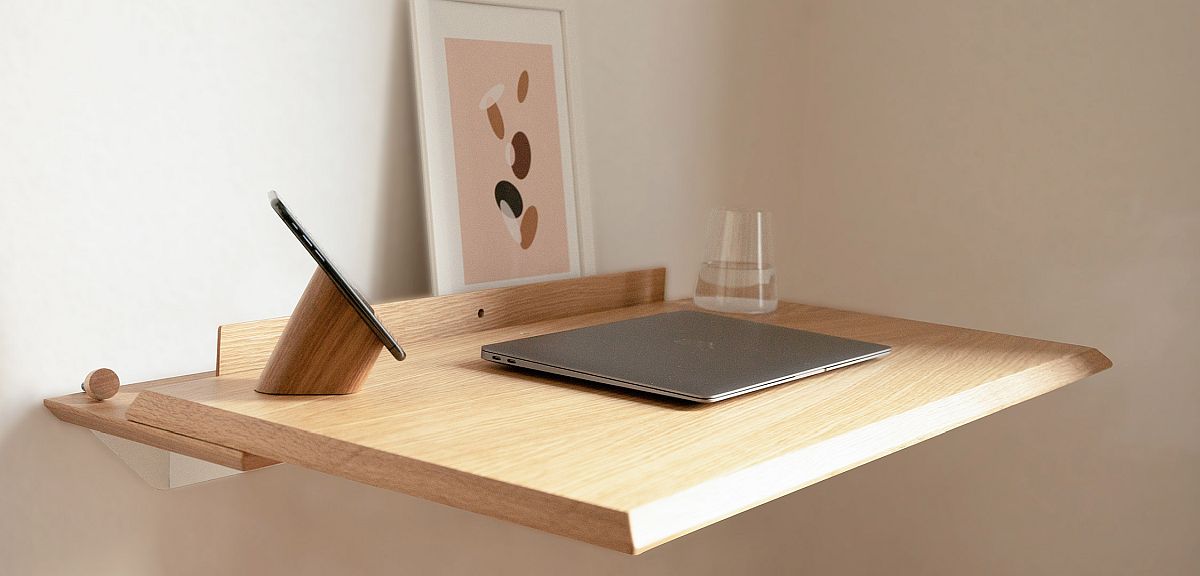 Contemporary desk made of Oak wood with natural finish looks classy and understated