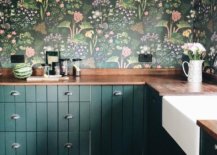 Pink decorative wall kitchen backsplash