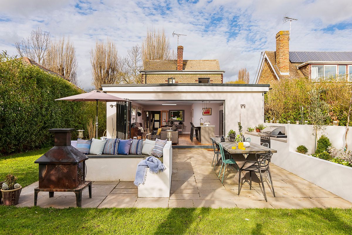 Add an outdoor kitchen to your garden-scape to create a more complete outdoor garden