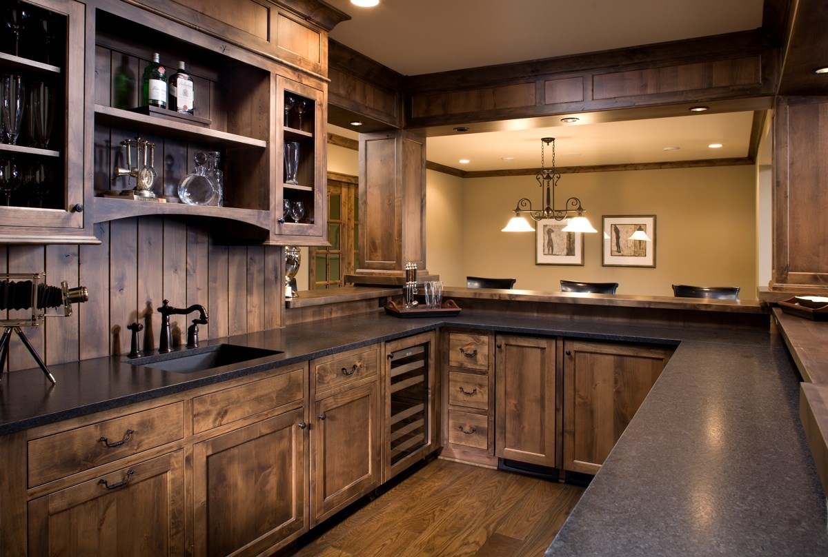 Cabinet in Full Wood Kitchen