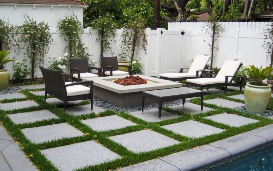 Concrete Slabs with Pebbles Floor