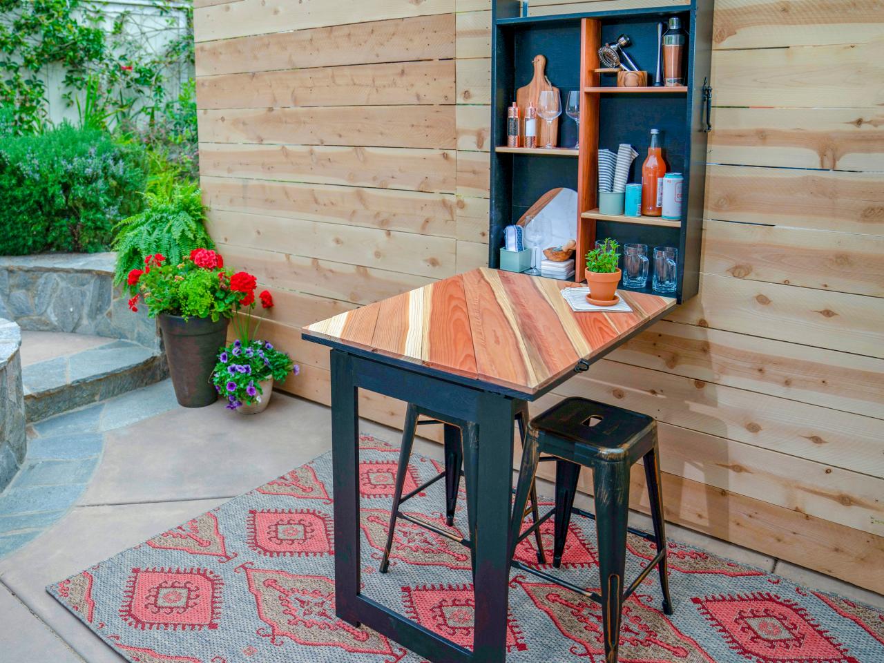 Outdoor Bar Ideas to Upgrade Your Backyard [18 Easy DIYs]