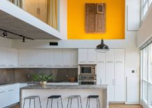 Fabulous-contemporary-kitchen-with-double-height-deisgn-and-a-splash-of-yellow-85022-217x155