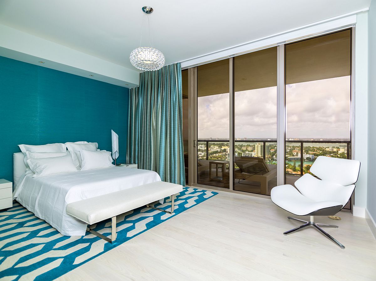 Gorgeous-contemporary-bedroom-of-Miami-home-embraces-Benjamin-Moore-Color-of-the-Year-2021-Aegean-Teal-58138