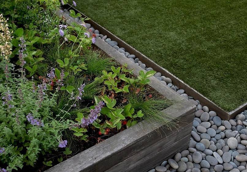 Metal edging landscape with stones