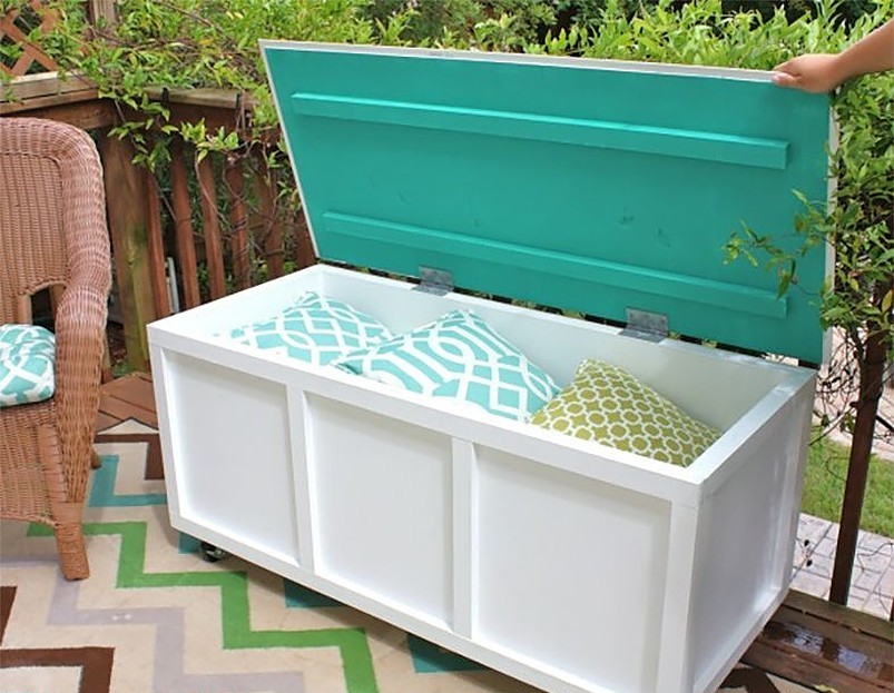 storage bench with cushions inside