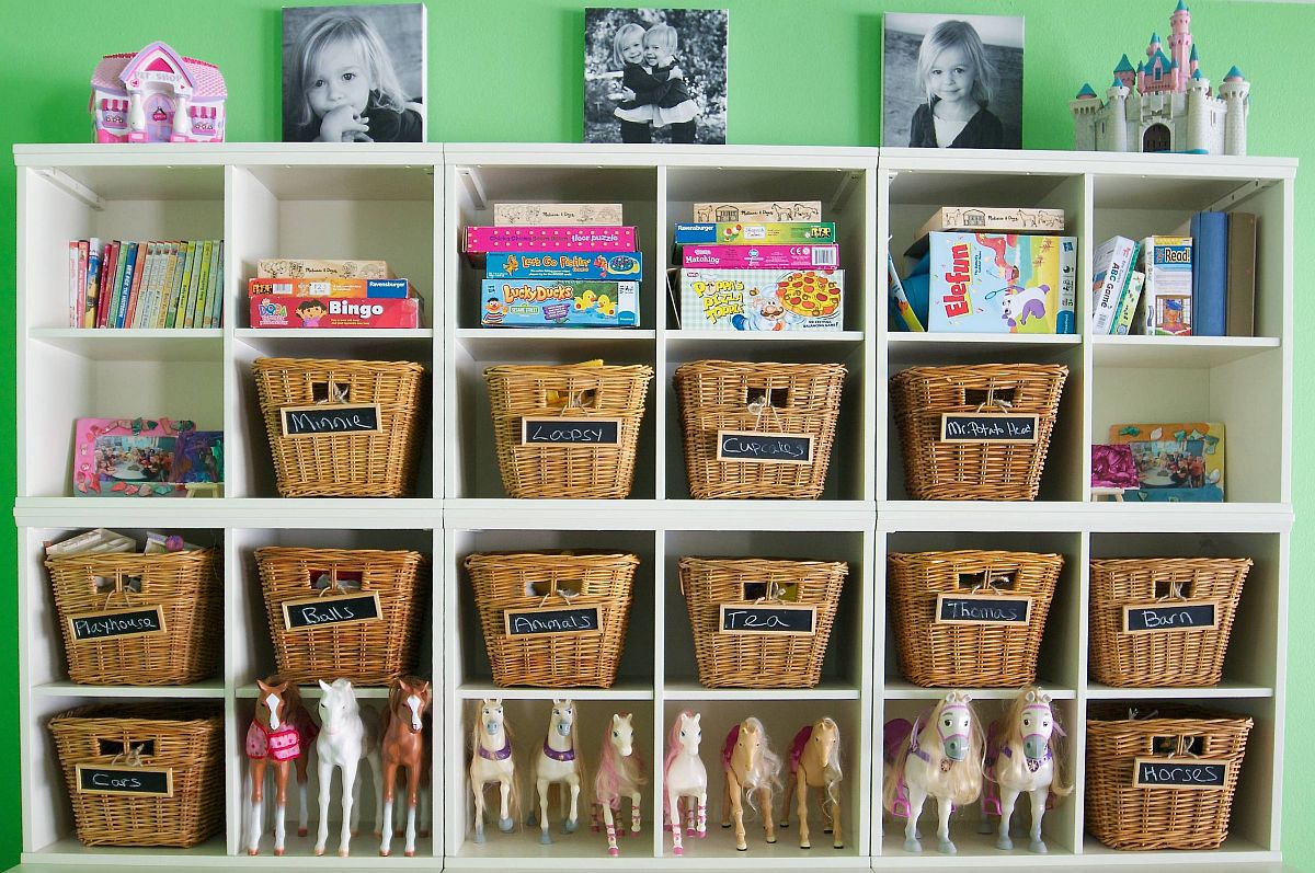 Using name tags for the baskets makes things much easier in the kids' room