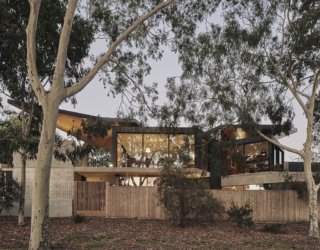 Ingenious Melbourne Home Allows you to Greet Guests from its Living Room!