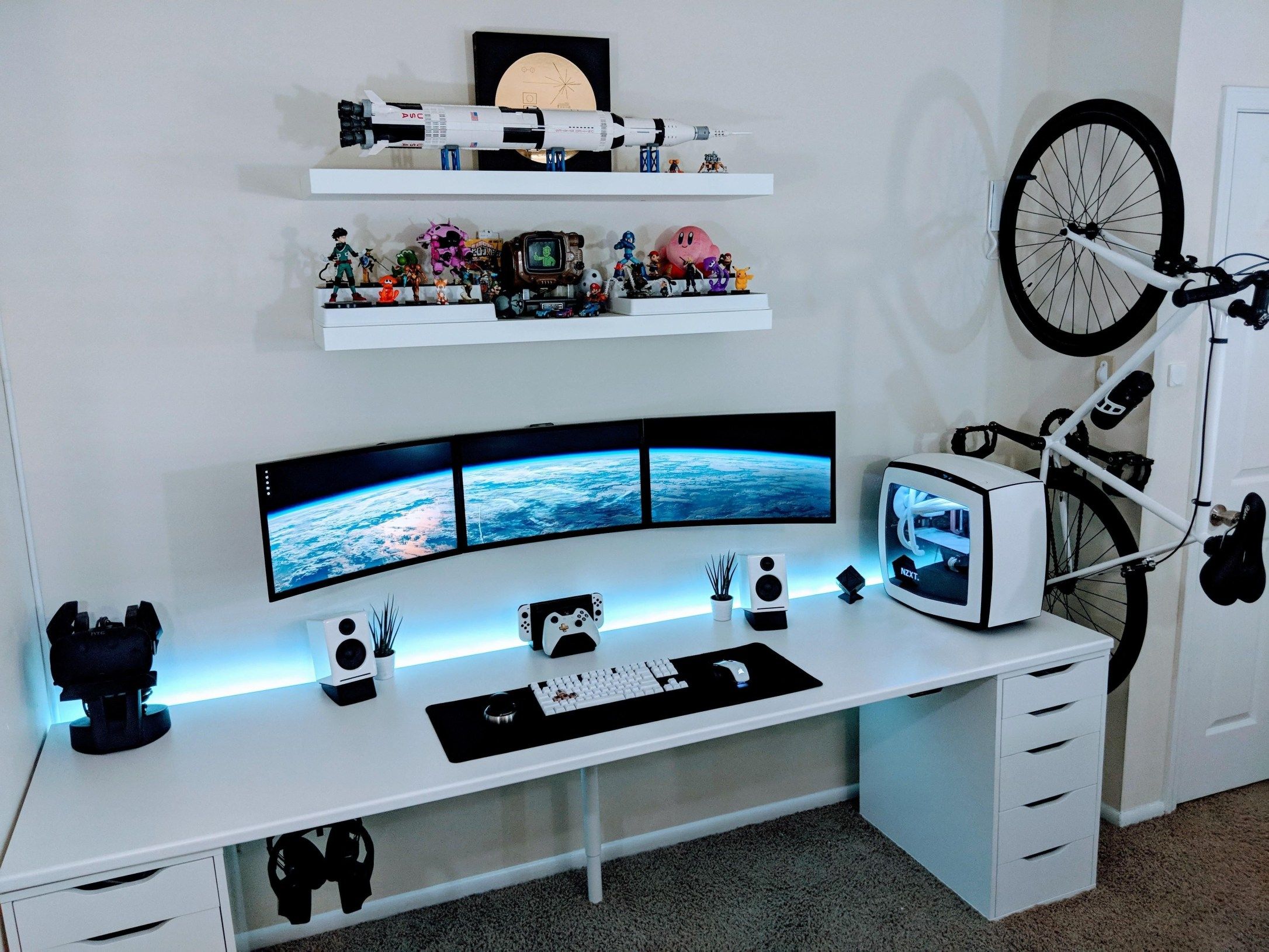 Epic Video Game Room Ideas that are Still Modern and Functional - White ThemeD ViDeo Game Room 99007