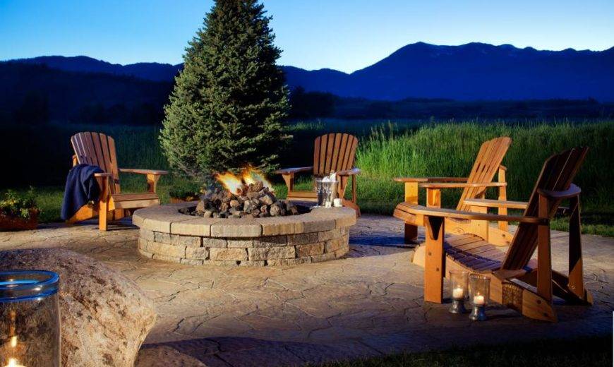 Backyard Fire Pit Ideas To Transform, Propane Fire Pits For Small Spaces