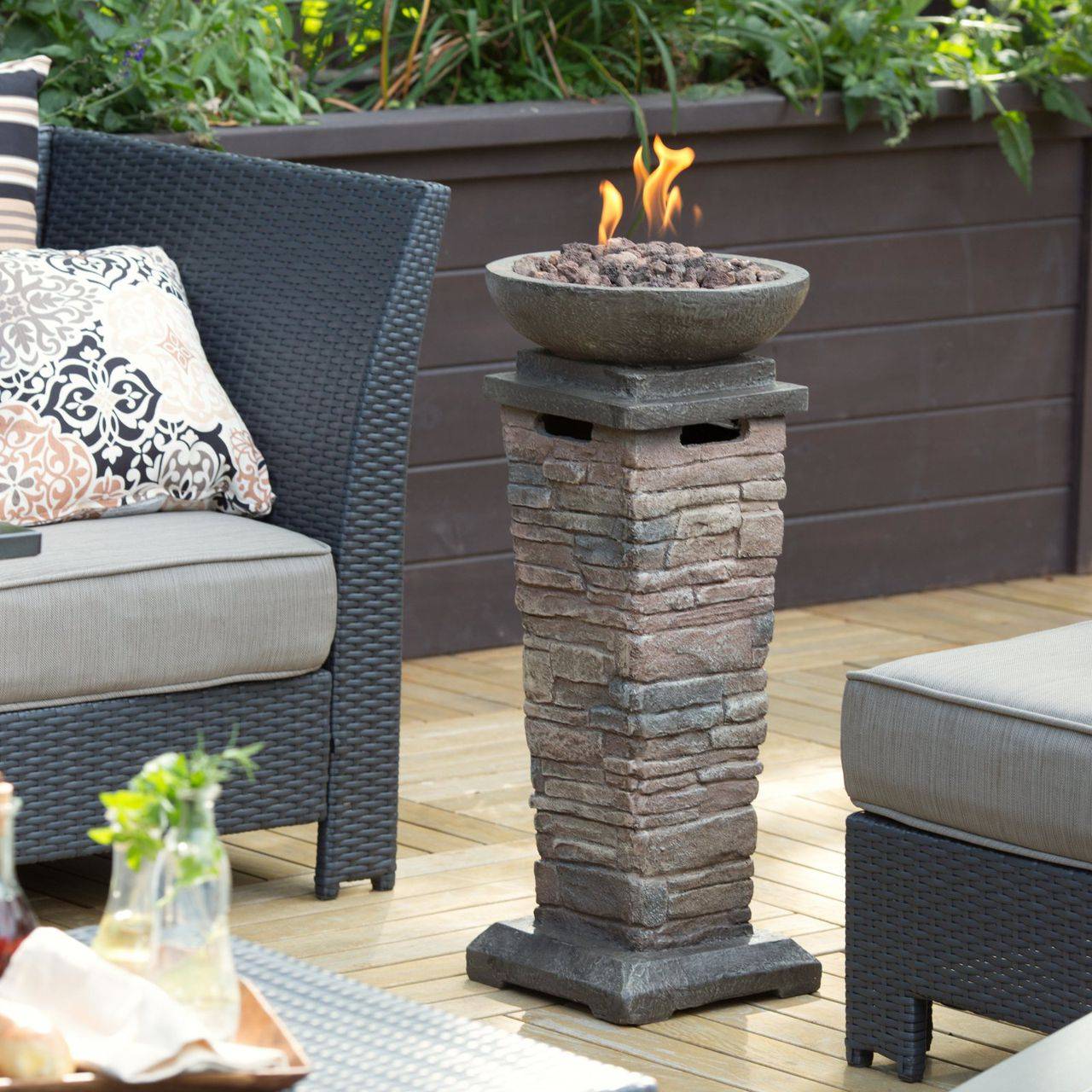 Small Space Tall Freestanding Fire Column Outdoor Fire Feature