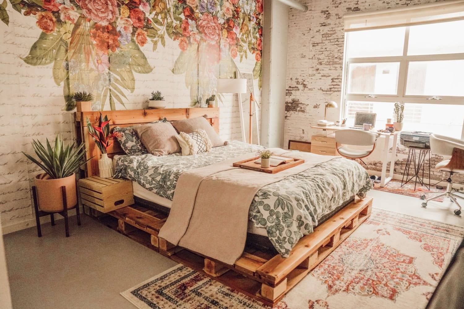 Modern Boho Chic Pallet Bed Floral Wall Art Rustic Area Rug