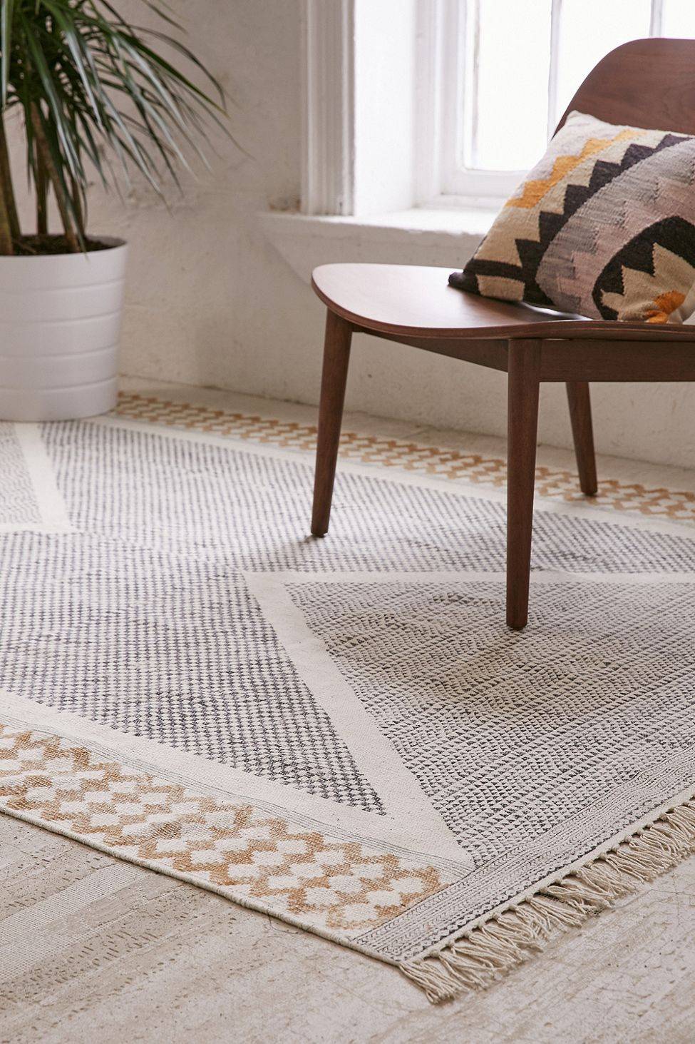 Calissa Block Printed Rug Urban Outfitters Trend Fringe Boho Geo Carpet