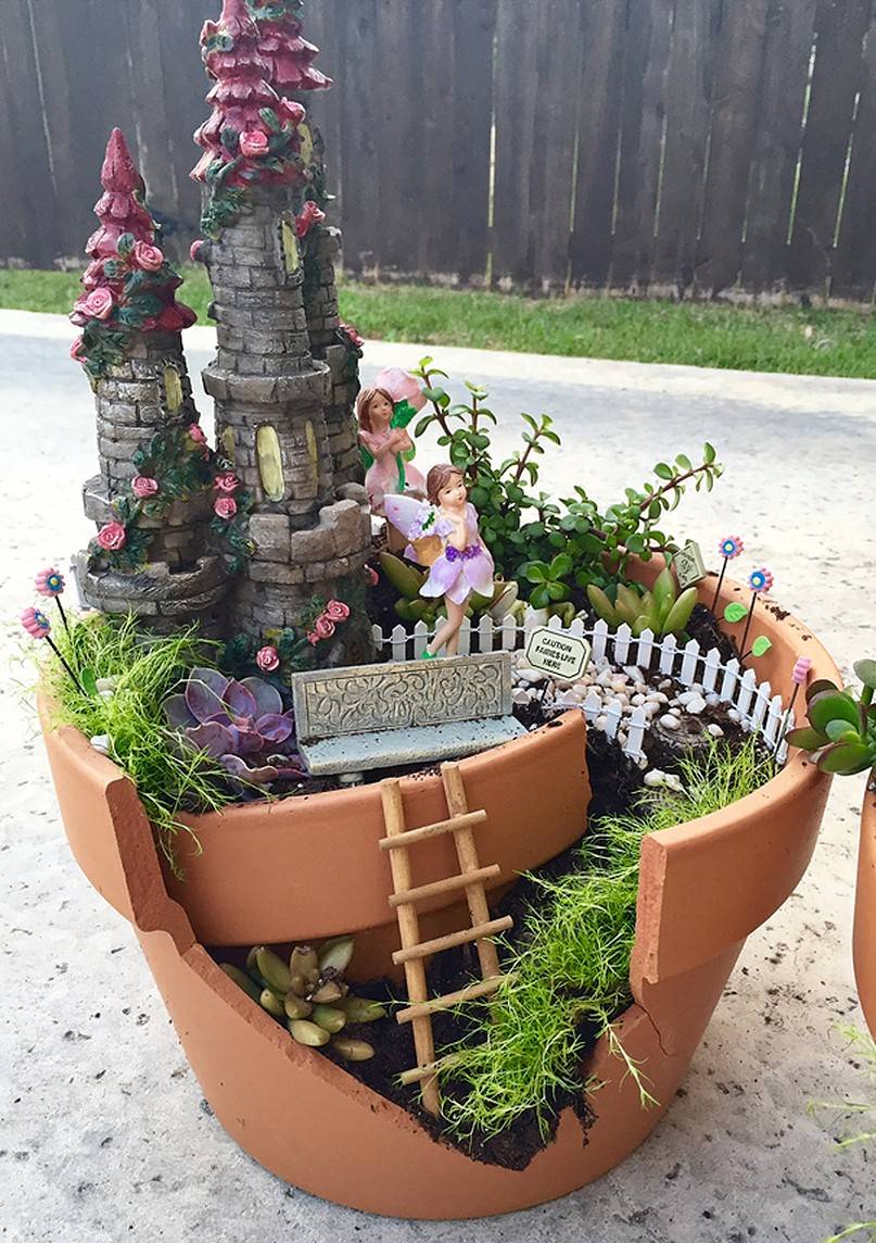 VOSAREA Succulent Plant Flower Pot Dual Layer Magic Castle Fairy Garden Broken 